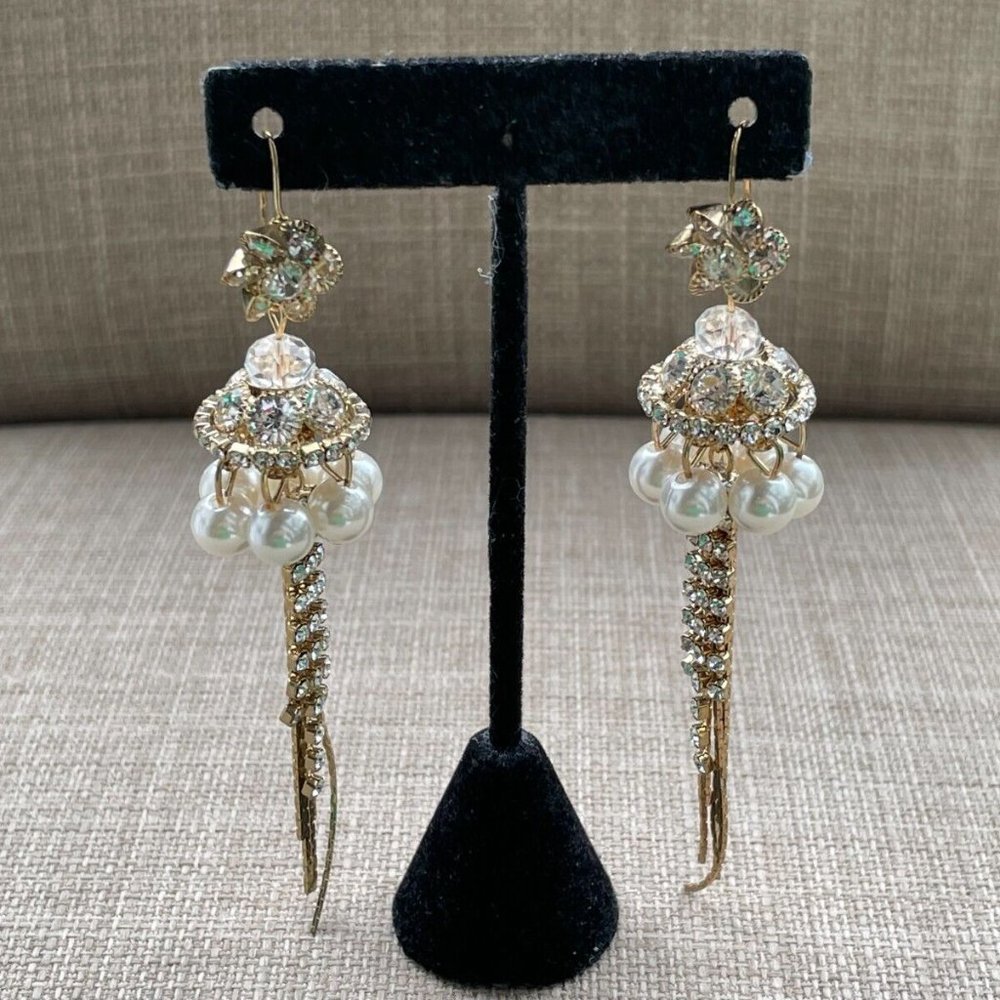 Women Earrings Faux White Pearl Clear Crystals Accent Fasion Jewelry Earrings - Picture 7 of 12
